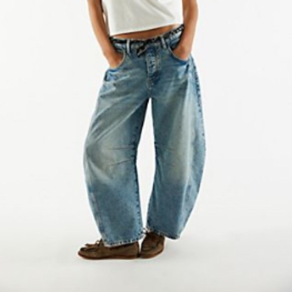 We The Free Good Luck Mid-Rise
Barrel Jeans